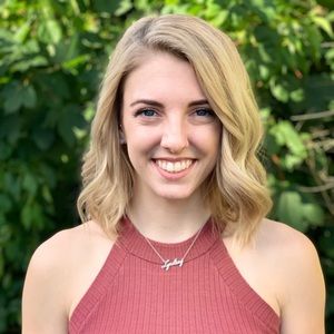 Meet your Posher, Lyndsey